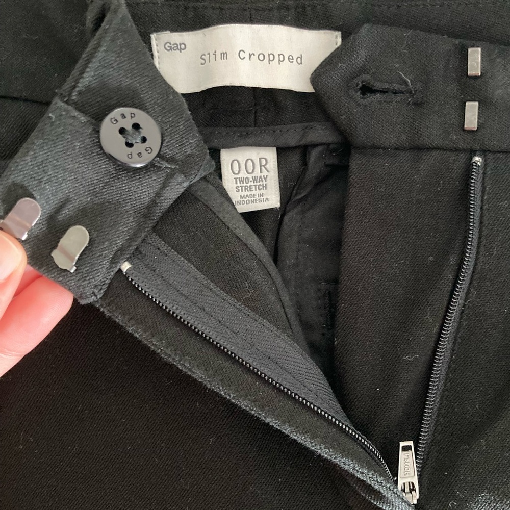 GAP black two way stretch cotton slim cropped pants size 00 Audrey Hepburn - Picture 2 of 5